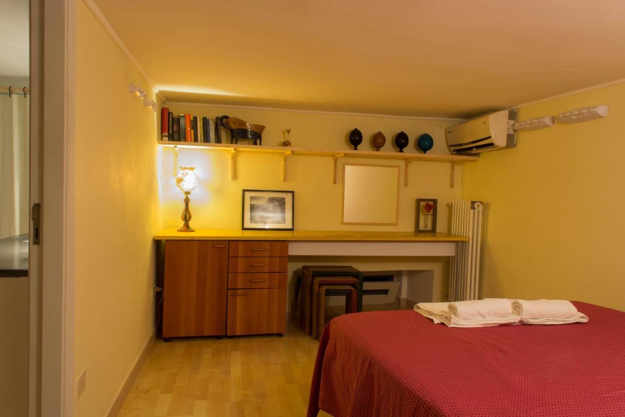 Giganti Mezzanino Bed & Breakfast Naples